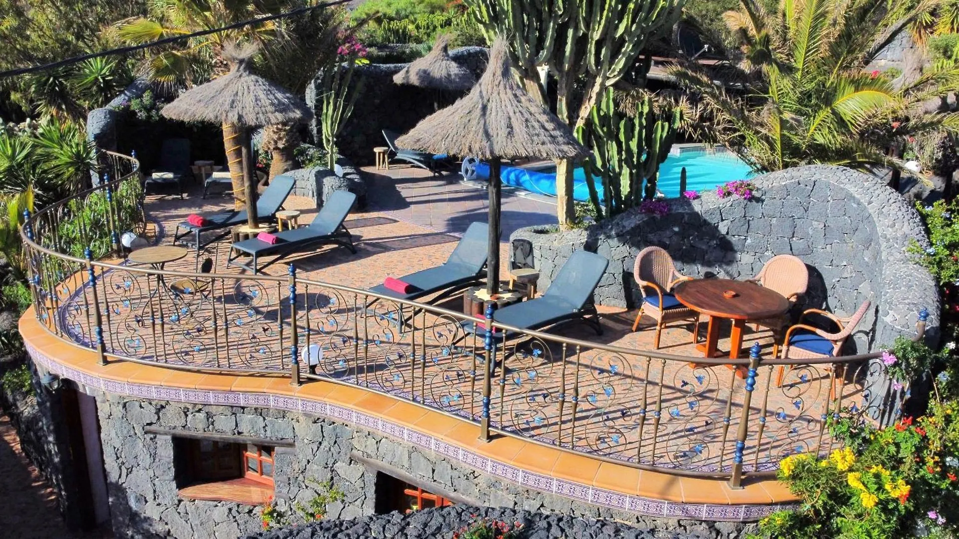 Niro - Sauna, Beheizter Pool, Billiard Tisch, Tischtennis Tias 0*,  Spain